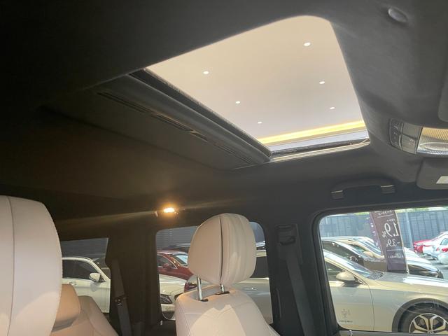 Ｇクラス Ｇ４００ｄ　ＡＭＧライン　弊社下取／ＡＭＧライン／Ｇマニュファクトゥーアプログラム／ラグジュアリーＰ／メモリー付きパワーシート／純正ドラレコ前後／ダブルエアコン／ベンチレーター／白内装／パノラマサンルーフ／本革シート／記録簿／（6枚目）