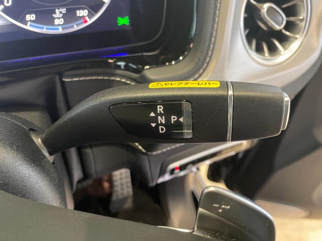 Ｇクラス Ｇ４００ｄ　ＡＭＧライン　弊社下取／ＡＭＧライン／Ｇマニュファクトゥーアプログラム／ラグジュアリーＰ／メモリー付きパワーシート／純正ドラレコ前後／ダブルエアコン／ベンチレーター／白内装／パノラマサンルーフ／本革シート／記録簿／（11枚目）