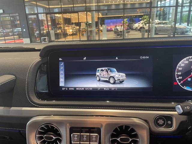 Ｇクラス Ｇ４００ｄ　ＡＭＧライン　弊社下取／ＡＭＧライン／Ｇマニュファクトゥーアプログラム／ラグジュアリーＰ／メモリー付きパワーシート／純正ドラレコ前後／ダブルエアコン／ベンチレーター／白内装／パノラマサンルーフ／本革シート／記録簿／（20枚目）