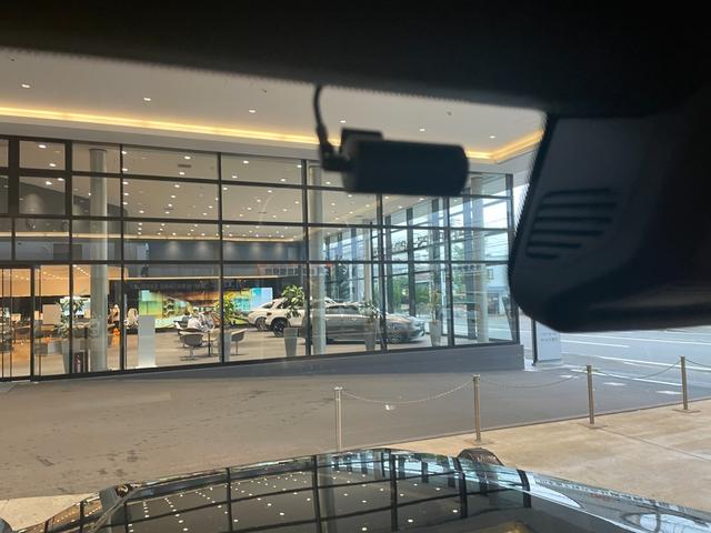 Ｇクラス Ｇ４００ｄ　ＡＭＧライン　弊社下取／ＡＭＧライン／Ｇマニュファクトゥーアプログラム／ラグジュアリーＰ／メモリー付きパワーシート／純正ドラレコ前後／ダブルエアコン／ベンチレーター／白内装／パノラマサンルーフ／本革シート／記録簿／（28枚目）