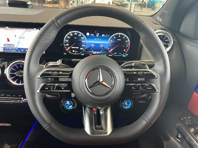 GLAクラス GLA35 4マチック AMGパフォーマンスパッケージ/アドバンスドパッケージ/弊社デモカー/パノラミックスライディングルーフ/ヘッドアップディスプレイ/360°カメラ/ブルメスター/本革レッドシート/純正ドライブレコーダー(10枚目)