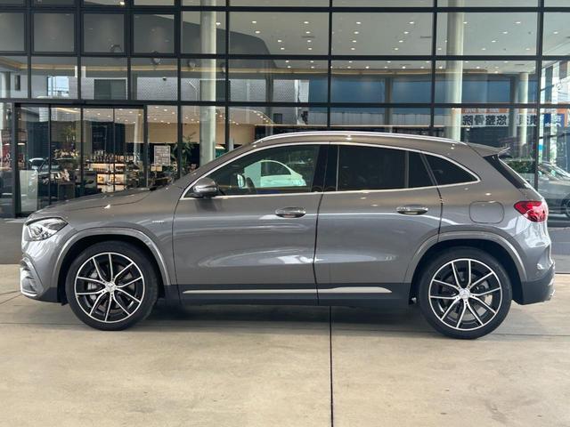 GLAクラス GLA35 4マチック AMGパフォーマンスパッケージ/アドバンスドパッケージ/弊社デモカー/パノラミックスライディングルーフ/ヘッドアップディスプレイ/360°カメラ/ブルメスター/本革レッドシート/純正ドライブレコーダー(13枚目)