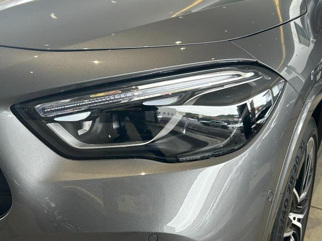 GLAクラス GLA35 4マチック AMGパフォーマンスパッケージ/アドバンスドパッケージ/弊社デモカー/パノラミックスライディングルーフ/ヘッドアップディスプレイ/360°カメラ/ブルメスター/本革レッドシート/純正ドライブレコーダー(16枚目)
