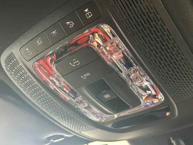 GLAクラス GLA35 4マチック AMGパフォーマンスパッケージ/アドバンスドパッケージ/弊社デモカー/パノラミックスライディングルーフ/ヘッドアップディスプレイ/360°カメラ/ブルメスター/本革レッドシート/純正ドライブレコーダー(50枚目)