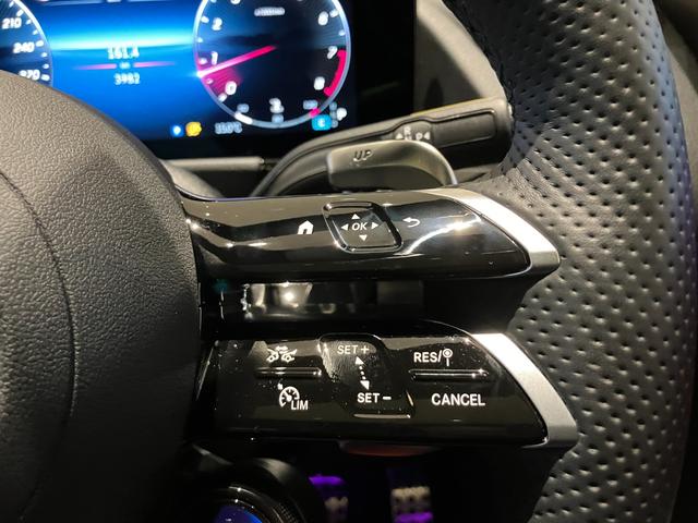 GLAクラス GLA45 S 4マチック+ 弊社デモカー/後期モデル/赤内装/アドバンスドP/AMGパフォーマンスP/パノラマサンルーフ/シートヒーター/ベンチレーター/本革シート/メモリー付きパワーシート/HUD/ブルメスター/禁煙/記録簿(15枚目)
