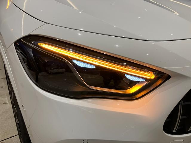 GLAクラス GLA45 S 4マチック+ 弊社デモカー/後期モデル/赤内装/アドバンスドP/AMGパフォーマンスP/パノラマサンルーフ/シートヒーター/ベンチレーター/本革シート/メモリー付きパワーシート/HUD/ブルメスター/禁煙/記録簿(39枚目)