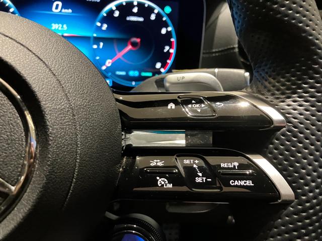 Eクラスステーションワゴン  パノラマサンルーフ/レザーEX/本革シート/アンビエントライト64色/ダブルエアコン/パヒュームアトマイザー付/シートヒーター/ベンチレーター/ドライブレコーダー付/電動トランク/ブルメスター(17枚目)