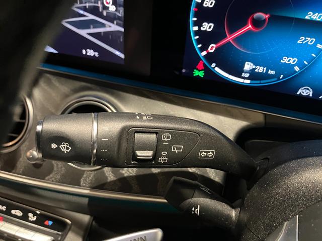 Eクラスステーションワゴン  パノラマサンルーフ/レザーEX/本革シート/アンビエントライト64色/ダブルエアコン/パヒュームアトマイザー付/シートヒーター/ベンチレーター/ドライブレコーダー付/電動トランク/ブルメスター(18枚目)