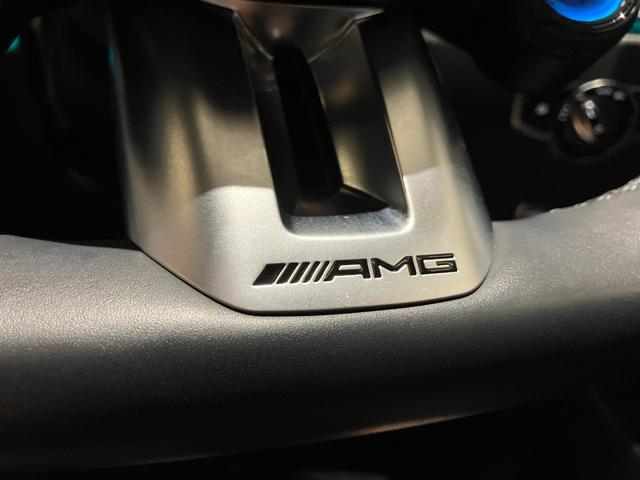 Eクラスステーションワゴン  パノラマサンルーフ/レザーEX/本革シート/アンビエントライト64色/ダブルエアコン/パヒュームアトマイザー付/シートヒーター/ベンチレーター/ドライブレコーダー付/電動トランク/ブルメスター(22枚目)