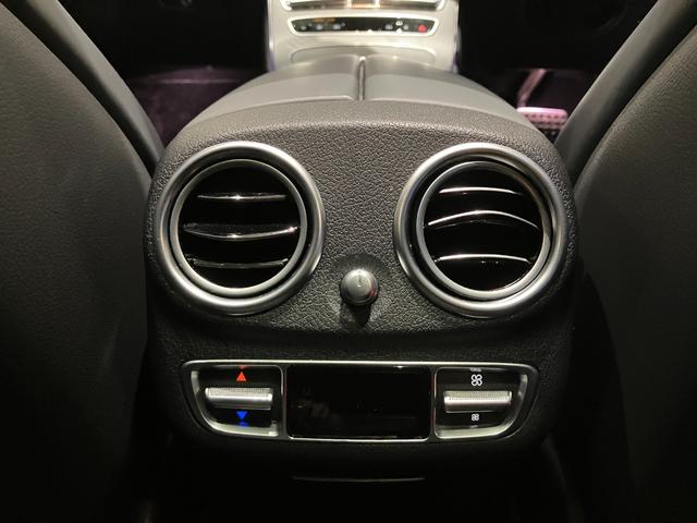 Eクラスステーションワゴン  パノラマサンルーフ/レザーEX/本革シート/アンビエントライト64色/ダブルエアコン/パヒュームアトマイザー付/シートヒーター/ベンチレーター/ドライブレコーダー付/電動トランク/ブルメスター(47枚目)