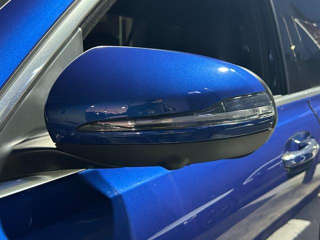 GLB GLB200d 4マチックAMGレザエクスクルシブP パノラマサンルーフ/後期モデル/AMGライン/AMGレザーエクスクルーシブP/コンフォートP/本革シート/シートヒーター/メモリー付きパワーシート/アンビエントライト64色/記録簿/禁煙車両(9枚目)