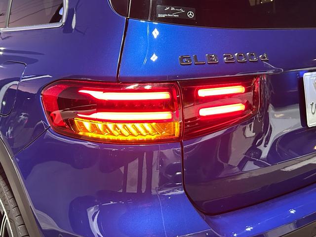 GLB GLB200d 4マチックAMGレザエクスクルシブP パノラマサンルーフ/後期モデル/AMGライン/AMGレザーエクスクルーシブP/コンフォートP/本革シート/シートヒーター/メモリー付きパワーシート/アンビエントライト64色/記録簿/禁煙車両(14枚目)