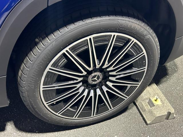 GLB GLB200d 4マチックAMGレザエクスクルシブP パノラマサンルーフ/後期モデル/AMGライン/AMGレザーエクスクルーシブP/コンフォートP/本革シート/シートヒーター/メモリー付きパワーシート/アンビエントライト64色/記録簿/禁煙車両(17枚目)