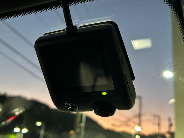 GLB GLB200d 4マチックAMGレザエクスクルシブP パノラマサンルーフ/後期モデル/AMGライン/AMGレザーエクスクルーシブP/コンフォートP/本革シート/シートヒーター/メモリー付きパワーシート/アンビエントライト64色/記録簿/禁煙車両(36枚目)