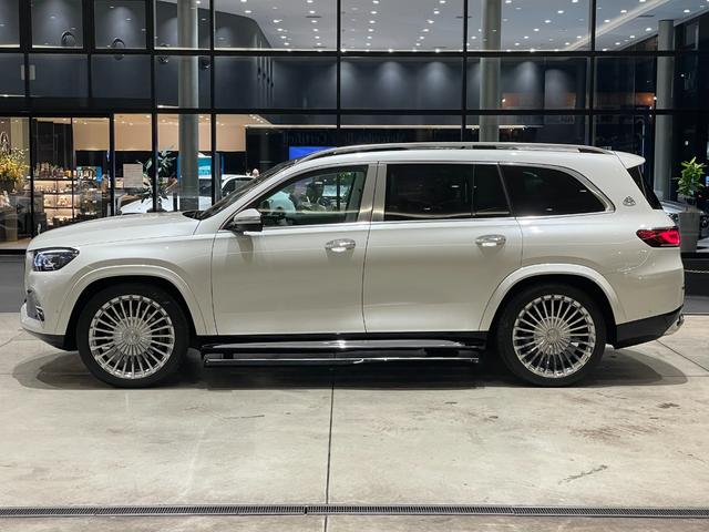 GLS GLS600 ファーストクラスパッケージ 弊社下取り/ファーストクラスP/ナッパーレザーシート/パノラマサンルーフ/本革シート/クーリングボックス/左右独立シート(後席)/専用シャンパングラス格納/電動ブラインド(後席)/エアサス/360度カ(3枚目)