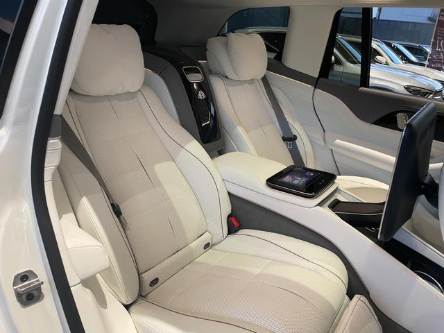 GLS GLS600 ファーストクラスパッケージ 弊社下取り/ファーストクラスP/ナッパーレザーシート/パノラマサンルーフ/本革シート/クーリングボックス/左右独立シート(後席)/専用シャンパングラス格納/電動ブラインド(後席)/エアサス/360度カ(32枚目)