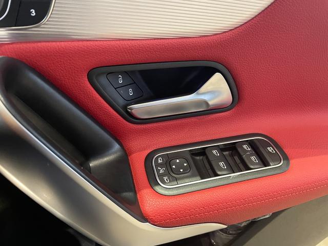 Aクラス A180 スタイル AMGレザーエクスクルシブパケジ レザーエクスクルーシブパッケージ/アドバンスドパッケージ/ヘッドアップディスプレイ/360°カメラ/アンビエントライト64色/ワイヤレスチャージング/純正ドライブレコーダー/メモリー付き電動パワーシー(18枚目)