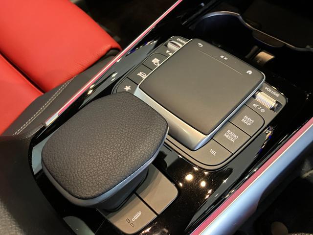 ＧＬＢ ＧＬＢ３５　４マチック　弊社下取り／前期／メモリー付きパワーシート／本革シート／パノラマサンルーフ／純正ドラレコ前後／３６０度カメラ／シートヒーター／ブルメスター／ＨＵＤ／オートハイビーム／電動トランク／ワンオーナー／禁煙（19枚目）