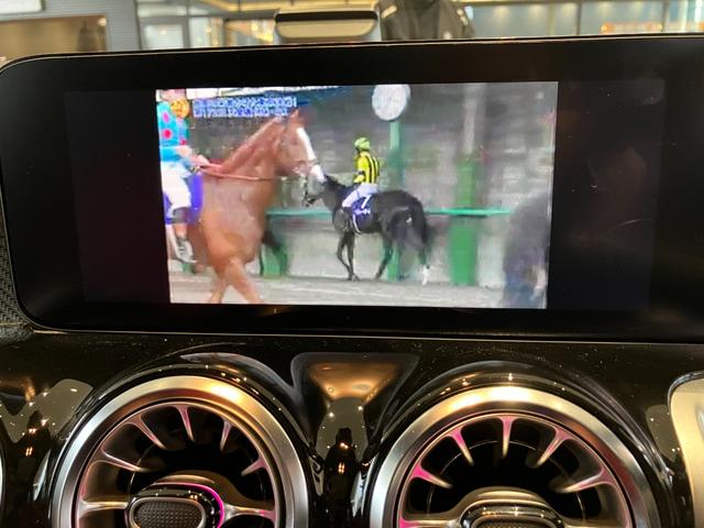 ＧＬＢ ＧＬＢ３５　４マチック　弊社下取り／前期／メモリー付きパワーシート／本革シート／パノラマサンルーフ／純正ドラレコ前後／３６０度カメラ／シートヒーター／ブルメスター／ＨＵＤ／オートハイビーム／電動トランク／ワンオーナー／禁煙（26枚目）