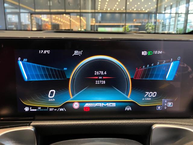 ＧＬＢ ＧＬＢ３５　４マチック　弊社下取り／前期／メモリー付きパワーシート／本革シート／パノラマサンルーフ／純正ドラレコ前後／３６０度カメラ／シートヒーター／ブルメスター／ＨＵＤ／オートハイビーム／電動トランク／ワンオーナー／禁煙（27枚目）