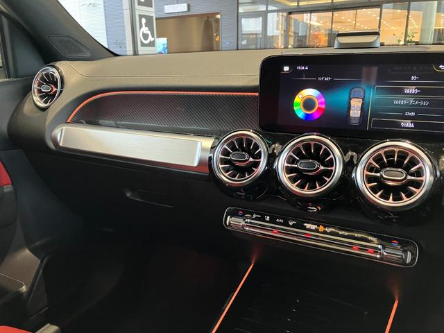 ＧＬＢ ＧＬＢ３５　４マチック　弊社下取り／前期／メモリー付きパワーシート／本革シート／パノラマサンルーフ／純正ドラレコ前後／３６０度カメラ／シートヒーター／ブルメスター／ＨＵＤ／オートハイビーム／電動トランク／ワンオーナー／禁煙（30枚目）