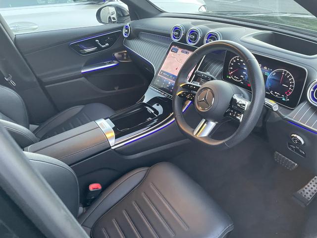 GLC GLC350e4MスポツEDスタAMGレザエクスクP AMGレザーエクスクルーシブP/パノラマサンルーフ/本革/ヘッドアップディスプレイ/ブルメスター/アンビエントライト64色/メモリー付きパワーシート/360度カメラ/ワイヤレスチャージング/記録簿(4枚目)