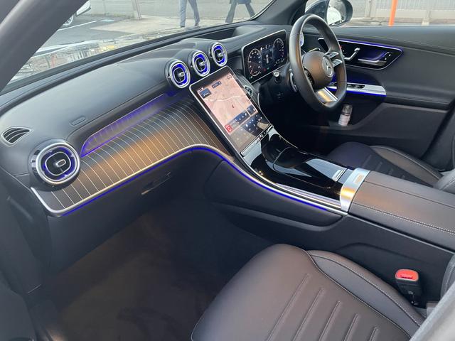 GLC GLC350e4MスポツEDスタAMGレザエクスクP AMGレザーエクスクルーシブP/パノラマサンルーフ/本革/ヘッドアップディスプレイ/ブルメスター/アンビエントライト64色/メモリー付きパワーシート/360度カメラ/ワイヤレスチャージング/記録簿(16枚目)