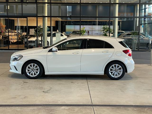 Ａクラス Ａ１８０　弊社下取り／ワンオーナー／メモリー付きパワーシート／純正ドラレコ／レーダーセーフティＰ／キーレスゴー／認定中古車２年保証／１６インチホイール／記録簿／禁煙車両／ＥＴＣセットアップ含／ＬＥＤヘッドライト（2枚目）