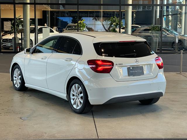 Ａクラス Ａ１８０　弊社下取り／ワンオーナー／メモリー付きパワーシート／純正ドラレコ／レーダーセーフティＰ／キーレスゴー／認定中古車２年保証／１６インチホイール／記録簿／禁煙車両／ＥＴＣセットアップ含／ＬＥＤヘッドライト（3枚目）