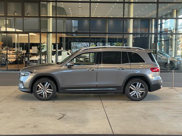 EQB EQB250+ 弊社デモカー/電動トランク/オートハイビーム/360度カメラ/キーレス/ワイヤレスチャージング/パノラマサンルーフ/シートヒーター/純正ドラレコ/電動シートメモリー付/記録簿/禁煙車/ワンオーナー(2枚目)