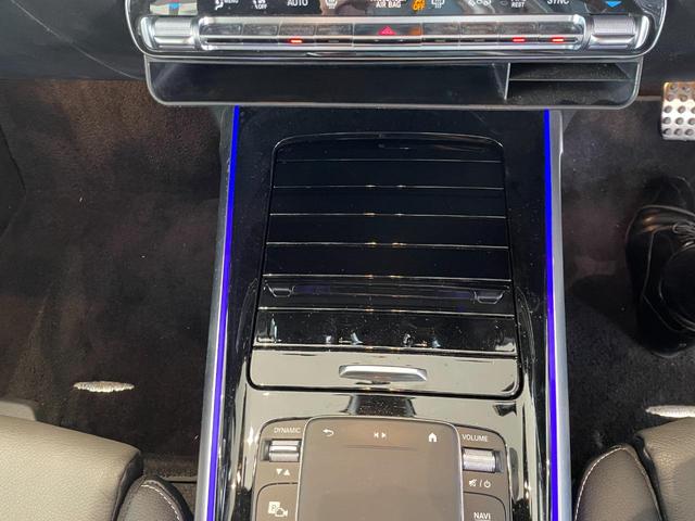 GLB GLB200d 4マチックAMGレザエクスクルシブP 弊社下取車両/AMGレザーエクスクルーシブパッケージ/アドバンスドパッケージ/メモリー付き電動パワーシート/シートヒーター/純正ドライブレコーダー前後/アンビエントライト64色/ヘッドアップディスプレ(28枚目)