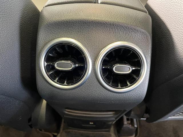 GLB GLB200d 4マチックAMGレザエクスクルシブP 弊社下取車両/AMGレザーエクスクルーシブパッケージ/アドバンスドパッケージ/メモリー付き電動パワーシート/シートヒーター/純正ドライブレコーダー前後/アンビエントライト64色/ヘッドアップディスプレ(39枚目)