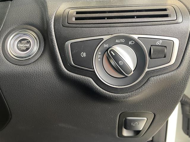 ＧＬＣ ＧＬＣ２２０ｄ　４マチック　ＡＭＧライン　弊社下取車両／メモリー付き電動パワーシート／シートヒーター／ワイヤレスチャージング／３６０°カメラ／４輪駆動車／オートハイビーム／アンビエントライト６４色／ＬＥＤヘッドライト／ハーフレザーシート（11枚目）