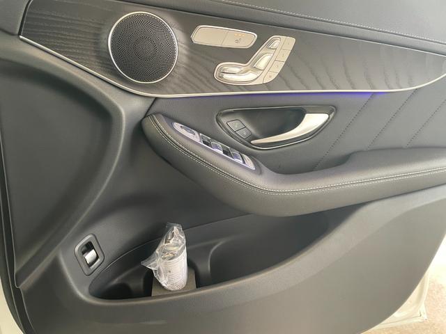 ＧＬＣ ＧＬＣ２２０ｄ　４マチック　ＡＭＧライン　弊社下取車両／メモリー付き電動パワーシート／シートヒーター／ワイヤレスチャージング／３６０°カメラ／４輪駆動車／オートハイビーム／アンビエントライト６４色／ＬＥＤヘッドライト／ハーフレザーシート（13枚目）