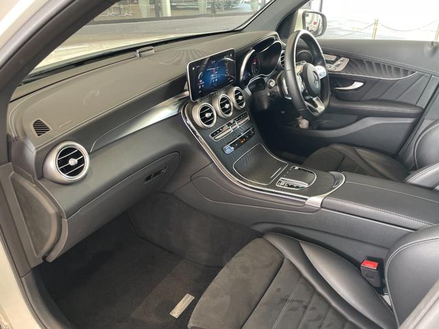ＧＬＣ ＧＬＣ２２０ｄ　４マチック　ＡＭＧライン　弊社下取車両／メモリー付き電動パワーシート／シートヒーター／ワイヤレスチャージング／３６０°カメラ／４輪駆動車／オートハイビーム／アンビエントライト６４色／ＬＥＤヘッドライト／ハーフレザーシート（17枚目）