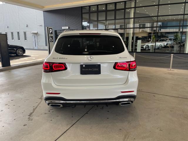 ＧＬＣ ＧＬＣ２２０ｄ　４マチック　ＡＭＧライン　弊社下取車両／メモリー付き電動パワーシート／シートヒーター／ワイヤレスチャージング／３６０°カメラ／４輪駆動車／オートハイビーム／アンビエントライト６４色／ＬＥＤヘッドライト／ハーフレザーシート（31枚目）