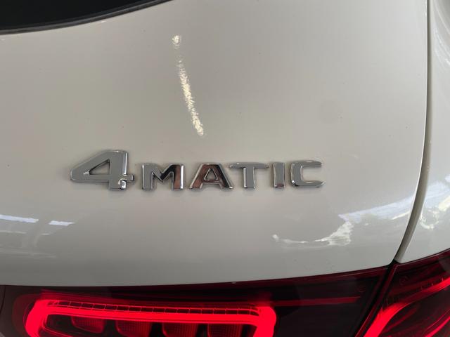 ＧＬＣ ＧＬＣ２２０ｄ　４マチック　ＡＭＧライン　弊社下取車両／メモリー付き電動パワーシート／シートヒーター／ワイヤレスチャージング／３６０°カメラ／４輪駆動車／オートハイビーム／アンビエントライト６４色／ＬＥＤヘッドライト／ハーフレザーシート（35枚目）