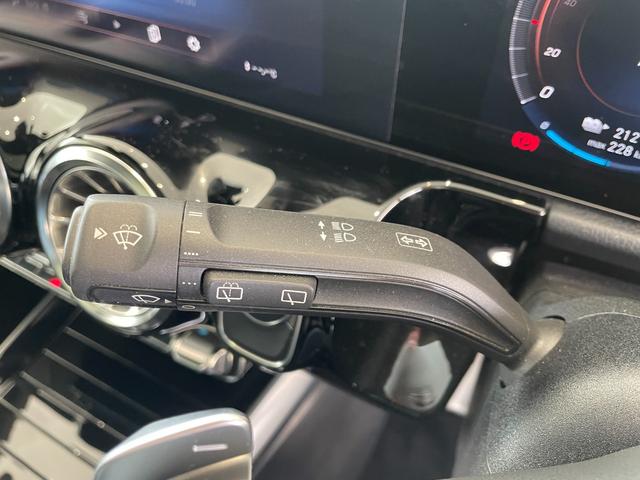 ＥＱＡ ＥＱＡ２５０　ＡＭＧレザーエクスクルーシブパッケージ　弊社下取車両／ＡＭＧレザーエクスクルーシブパッケージ／本革シート／メモリー付き電動パワーシート／シートヒーター／ヘッドアップディスプレイ／パノラミックスライディングルーフ／ワイヤレスチャージング（11枚目）