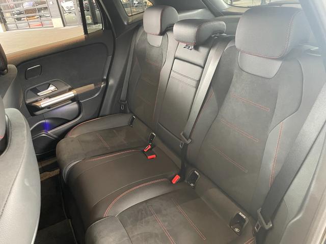 EQA EQA250+ AMGラインパッケージ 弊社デモカー/メモリー付き電動パワーシート/シートヒーター/360°カメラ/ワイヤレスチャージング/純正ドライブレコーダー前/アンビエントライト64色/LEDヘッドライト/18インチアルミホイール/(15枚目)