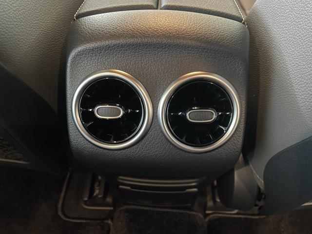 EQB EQB250+ 弊社デモカー/ワイヤレスチャージング/純正ドライブレコーダー前/メモリー付き電動パワーシート/シートヒーター/360°/アンビエントライト64色/電動トランク/LEDヘッドライト/マイナーチェンジ後/(17枚目)