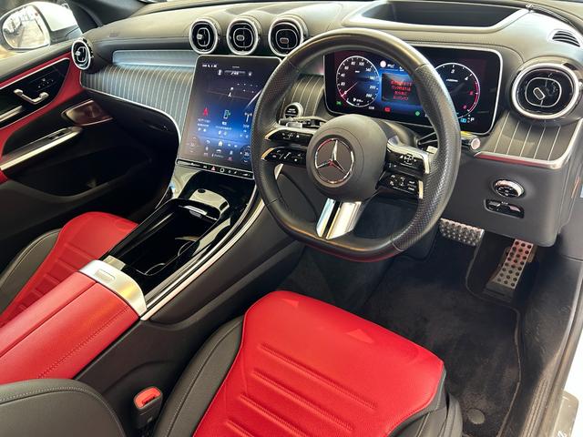 GLC GLC220d 4マチック ドライバーズパッケージ 弊社下取車/ドライバーズパッケージ/レザーエクスクルーシブパッケージ/リアアクスルステアリング/ヘッドアップディスプレイ/360°カメラ/パノラミックスライディングルーフ/純正ドライブレコーダ前後/本(5枚目)