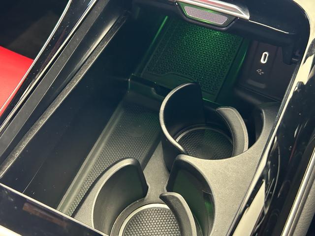 GLC GLC220d 4マチック ドライバーズパッケージ 弊社下取車/ドライバーズパッケージ/レザーエクスクルーシブパッケージ/リアアクスルステアリング/ヘッドアップディスプレイ/360°カメラ/パノラミックスライディングルーフ/純正ドライブレコーダ前後/本(44枚目)