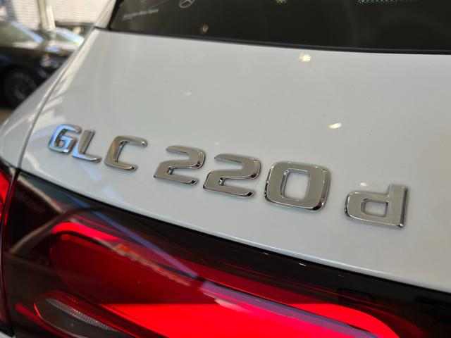 GLC GLC220d 4マチック ドライバーズパッケージ 弊社下取車/ドライバーズパッケージ/レザーエクスクルーシブパッケージ/リアアクスルステアリング/ヘッドアップディスプレイ/360°カメラ/パノラミックスライディングルーフ/純正ドライブレコーダ前後/本(50枚目)