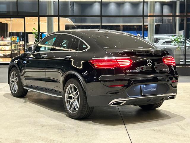 GLC GLC220d 4マチッククーペスポーツ(本革仕様) 弊社下取車/本革使用/ブルメスタースピーカー/メモリー付き電動パワーシート/シートヒーター/純正ドライブレコーダー前/ヘッドアップディスプレイ/アンビエントライト/オートハイビーム/ブラックシート(2枚目)