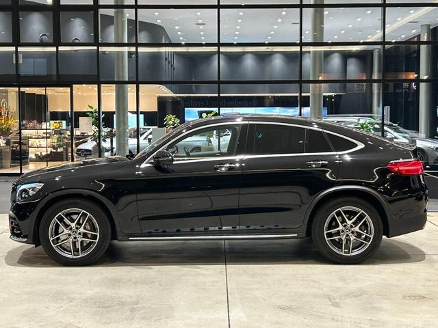 GLC GLC220d 4マチッククーペスポーツ(本革仕様) 弊社下取車/本革使用/ブルメスタースピーカー/メモリー付き電動パワーシート/シートヒーター/純正ドライブレコーダー前/ヘッドアップディスプレイ/アンビエントライト/オートハイビーム/ブラックシート(3枚目)
