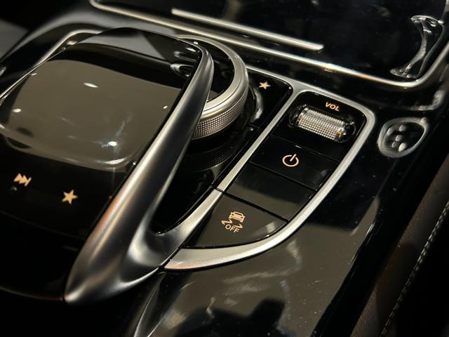 GLC GLC220d 4マチッククーペスポーツ(本革仕様) 弊社下取車/本革使用/ブルメスタースピーカー/メモリー付き電動パワーシート/シートヒーター/純正ドライブレコーダー前/ヘッドアップディスプレイ/アンビエントライト/オートハイビーム/ブラックシート(33枚目)