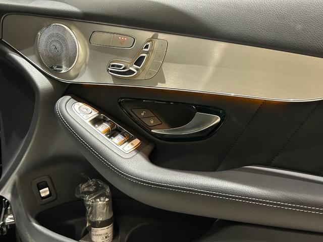 GLC GLC220d 4マチッククーペスポーツ(本革仕様) 弊社下取車/本革使用/ブルメスタースピーカー/メモリー付き電動パワーシート/シートヒーター/純正ドライブレコーダー前/ヘッドアップディスプレイ/アンビエントライト/オートハイビーム/ブラックシート(35枚目)