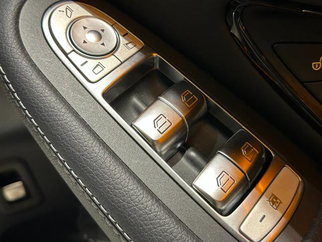 GLC GLC220d 4マチッククーペスポーツ(本革仕様) 弊社下取車/本革使用/ブルメスタースピーカー/メモリー付き電動パワーシート/シートヒーター/純正ドライブレコーダー前/ヘッドアップディスプレイ/アンビエントライト/オートハイビーム/ブラックシート(36枚目)