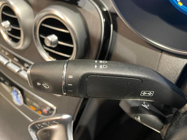 Ｃクラス Ｃ４３　４マチック　カブリオレ　弊社下取り／本革シート／オートハイビーム／ＬＥＤ／キーレス／本革シート／シートヒーター／ワイヤレスチャージング／純正ドラレコ前／電動シート（メモリ付）／整備記録簿付き／禁煙車／ワンオーナー／ＨＵＤ（17枚目）