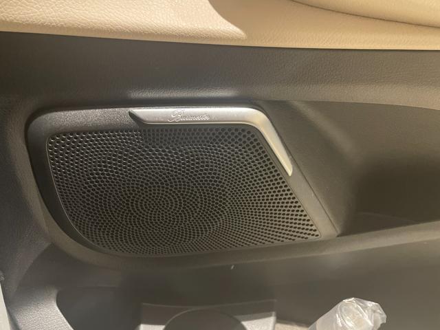 時間や距離的な都合で実車をご覧頂けないお客様、ご安心ください。私共がお客様の目の代わりとなって、お車を確認させて頂きます。詳細の写真を撮影しメール等でお送りさせて頂きます。お気軽にお申し付けください。